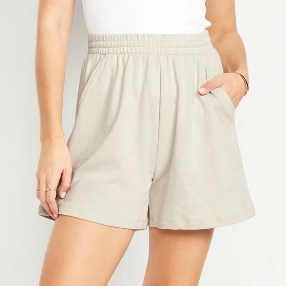 🧸 NWT! 🧸 Old Navy Extra High Waisted SoComfy Sweat Shorts! - Picture 4 of 9
